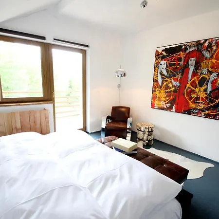 12 * Bodensdorf